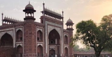 gate of taj